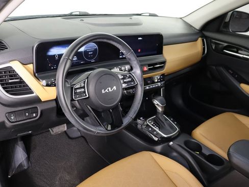Used 2024 Kia Seltos EX FWD image 24