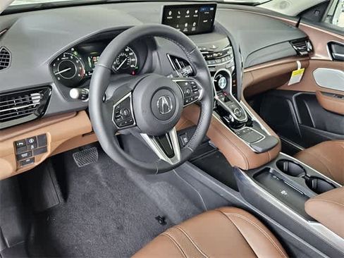 Certified 2025 Acura RDX SH-AWD w/ Technology Package image 10