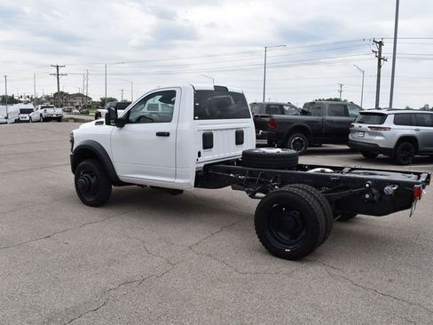 New 2025 RAM 4500 Tradesman image 8