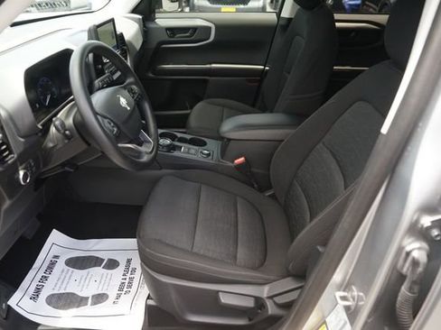 Used 2022 Ford Bronco Sport AWD/4WD image 9