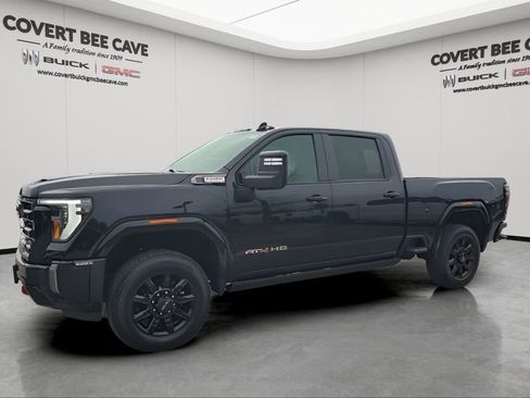 Used 2024 GMC Sierra 3500 AT4 w/ AT4 Premium Plus Package image 4