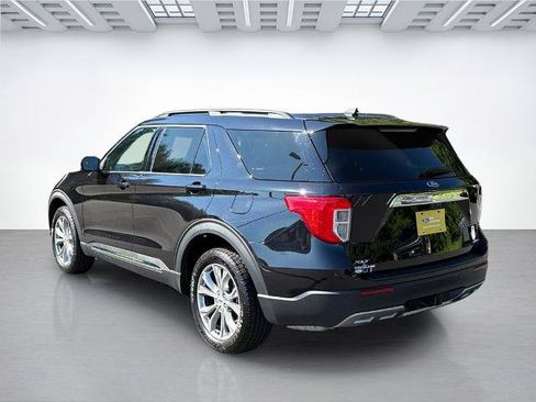 Certified 2023 Ford Explorer XLT w/ Equipment Group 202A AWD/4WD image 5