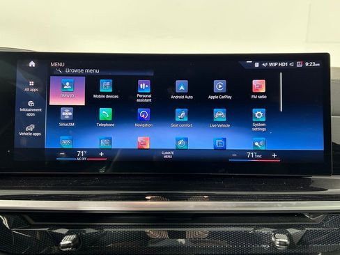 Used 2023 BMW X7 xDrive40i w/ M Sport Package AWD/4WD image 22
