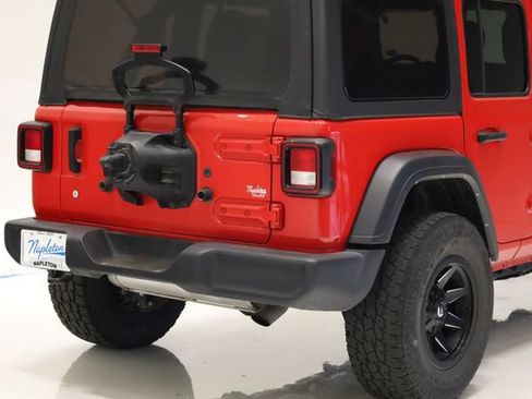 Used 2022 Jeep Wrangler Unlimited Sport AWD/4WD image 7