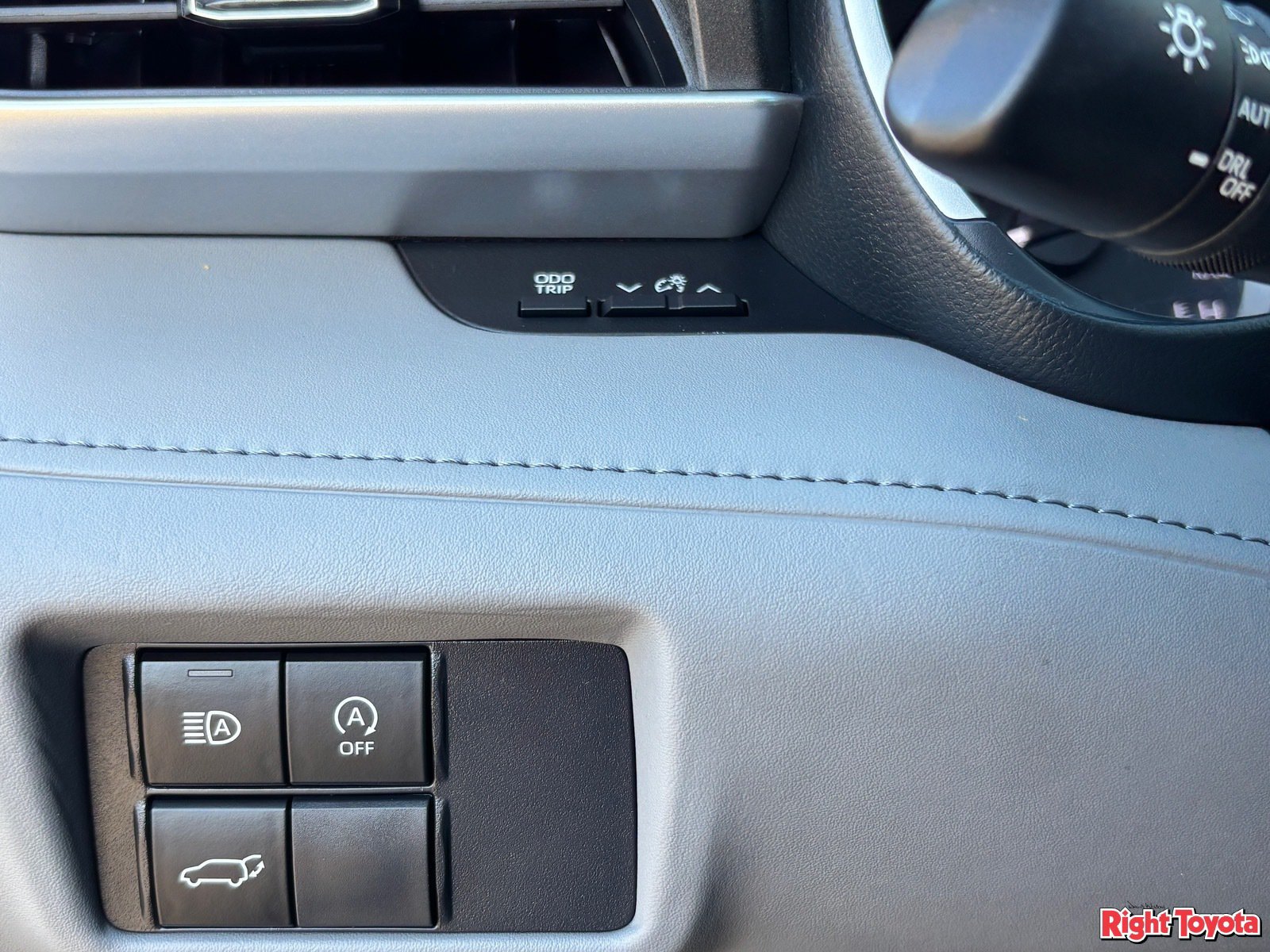 Used 2024 Toyota Highlander XLE AWD/4WD image 34