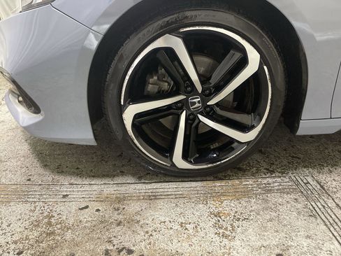 Used 2022 Honda Accord Sport image 10