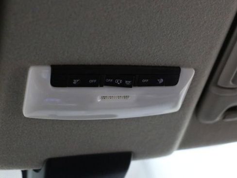 Certified 2025 Nissan Kicks Play S image 21