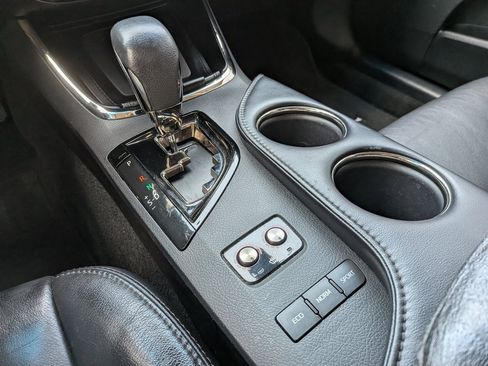 Used 2017 Toyota Avalon XLE image 22