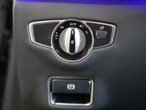 Used 2020 Mercedes-Benz S 450 Sedan image 25