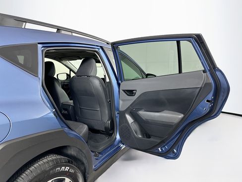 Used 2024 Subaru Crosstrek 2.0i Premium image 29