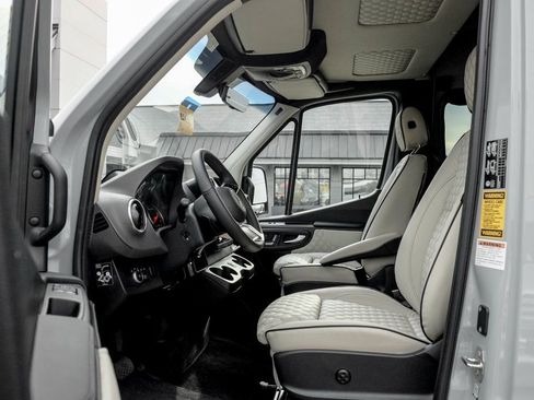 New 2025 Mercedes-Benz Sprinter 3500 image 16