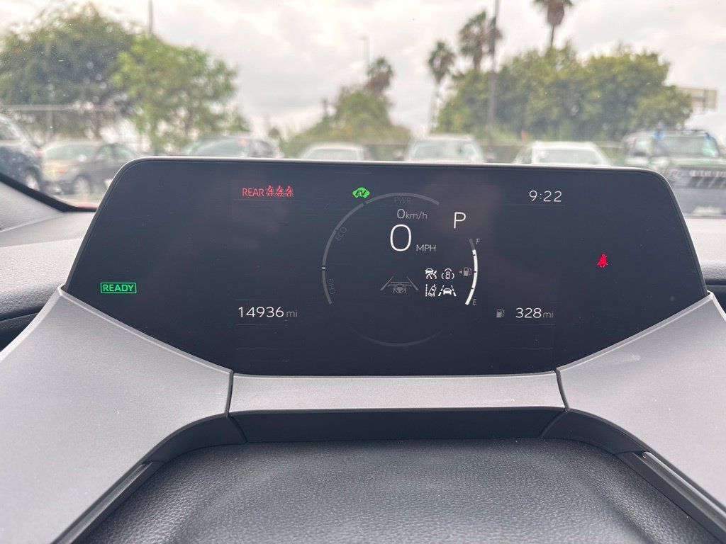 Used 2024 Toyota Prius XLE FWD image 13