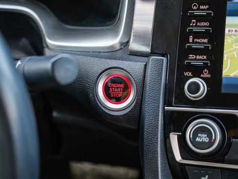 Used 2019 Honda Civic Touring image 19