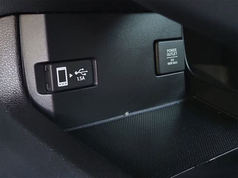 Used 2018 Honda Civic Touring image 30