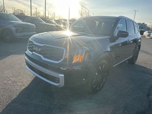 Used 2024 Kia Telluride SX Prestige w/ Towing Package AWD/4WD image 7