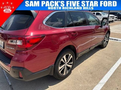 Used 2018 Subaru Outback 2.5i Limited AWD/4WD image 3
