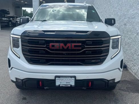 Used 2022 GMC Sierra 1500 AT4X AWD/4WD image 9