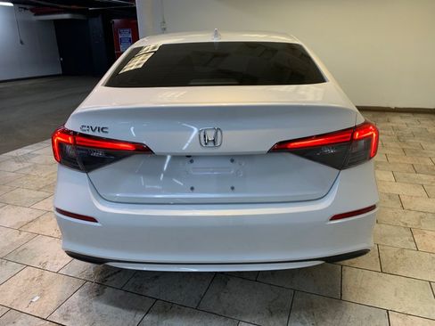 Used 2023 Honda Civic EX image 6