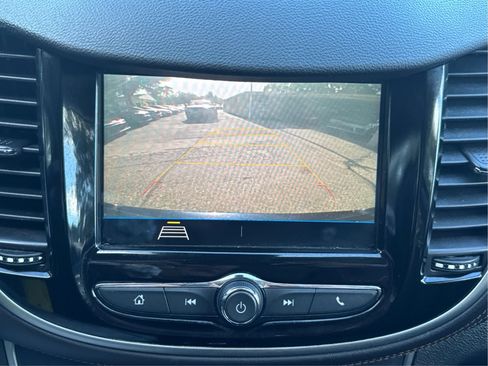 Used 2018 Chevrolet Trax LS FWD image 26