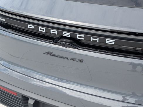 New 2025 Porsche Macan 4S Electric image 13