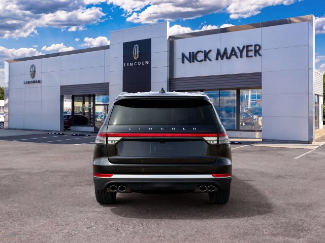 New 2027 Lincoln Aviator AWD image 8
