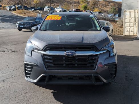 Used 2024 Subaru Ascent Premium w/ Convenience Package image 2