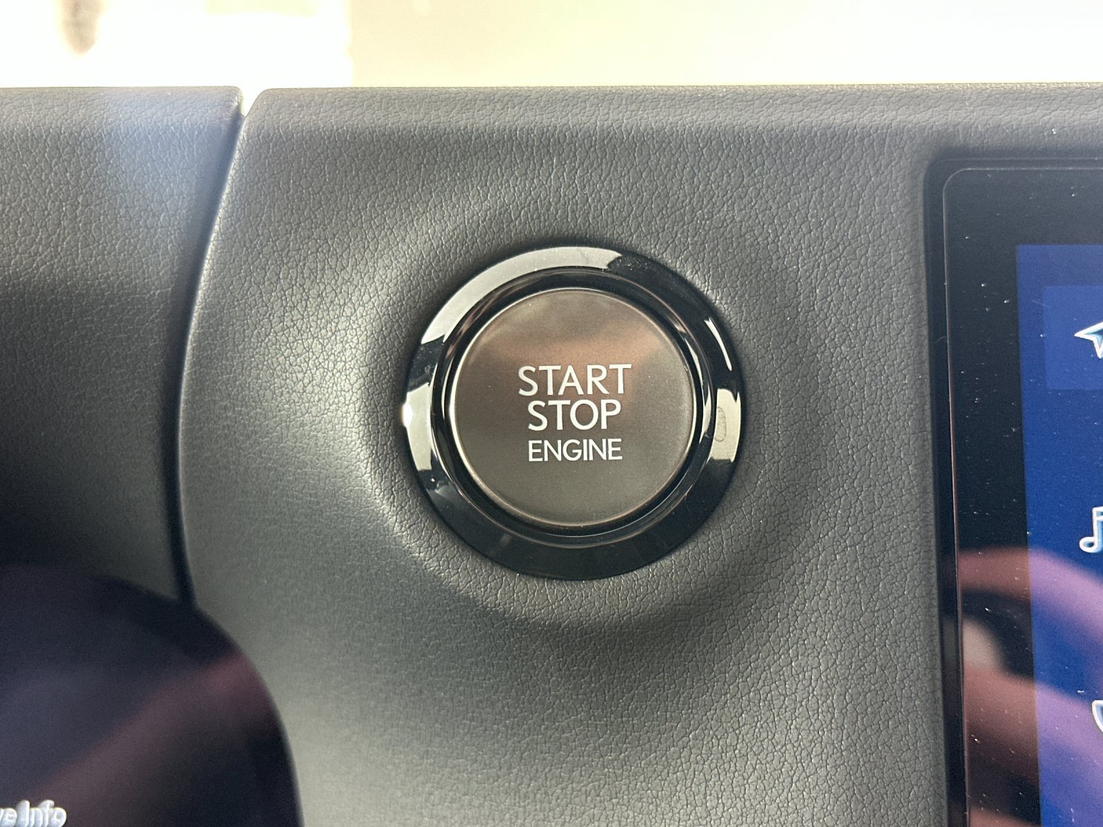 Used 2026 Lexus GX 550 AWD/4WD image 22