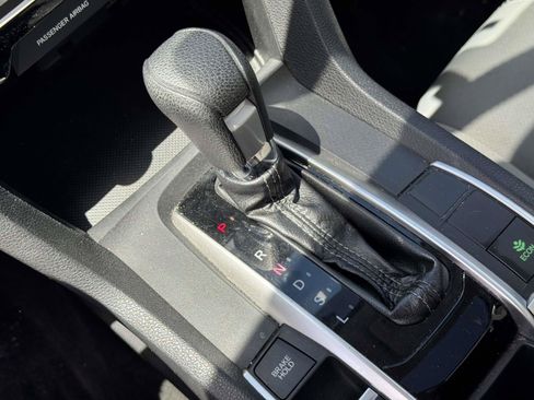 Used 2018 Honda Civic EX image 28