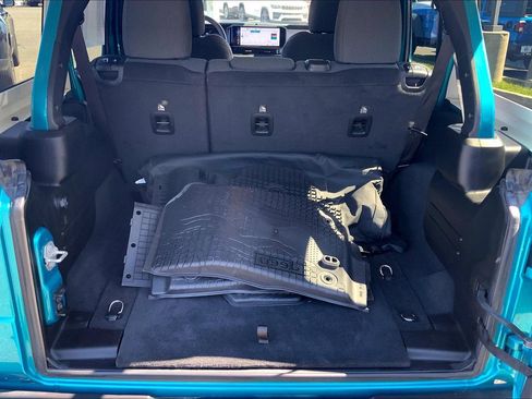 Used 2024 Jeep Wrangler Unlimited Sport AWD/4WD image 9