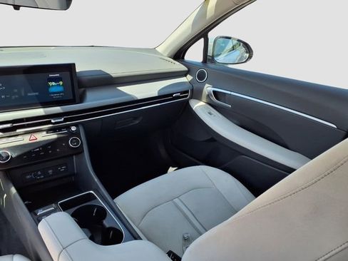 Used 2025 Hyundai Sonata SEL FWD image 13