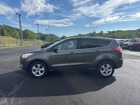 Used 2016 Ford Escape SE FWD image 5