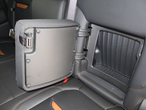 Used 2019 GMC Sierra 1500 AT4 w/ Off Road Performance Package AWD/4WD image 35