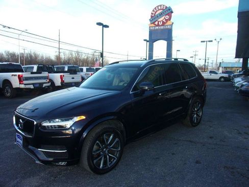 Used 2016 Volvo XC90 T6 Momentum w/ Momentum Plus Package AWD/4WD image 1