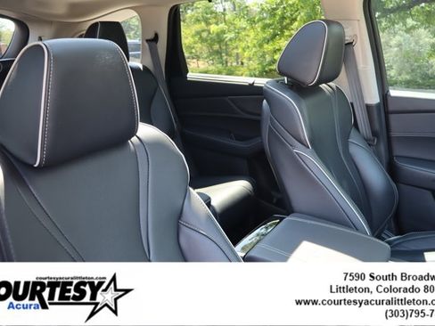 Used 2024 Acura MDX SH-AWD w/ Advance Package image 35