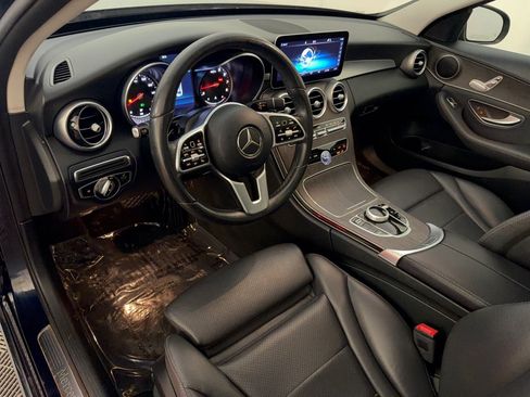 Used 2019 Mercedes-Benz C 300 Sedan image 4