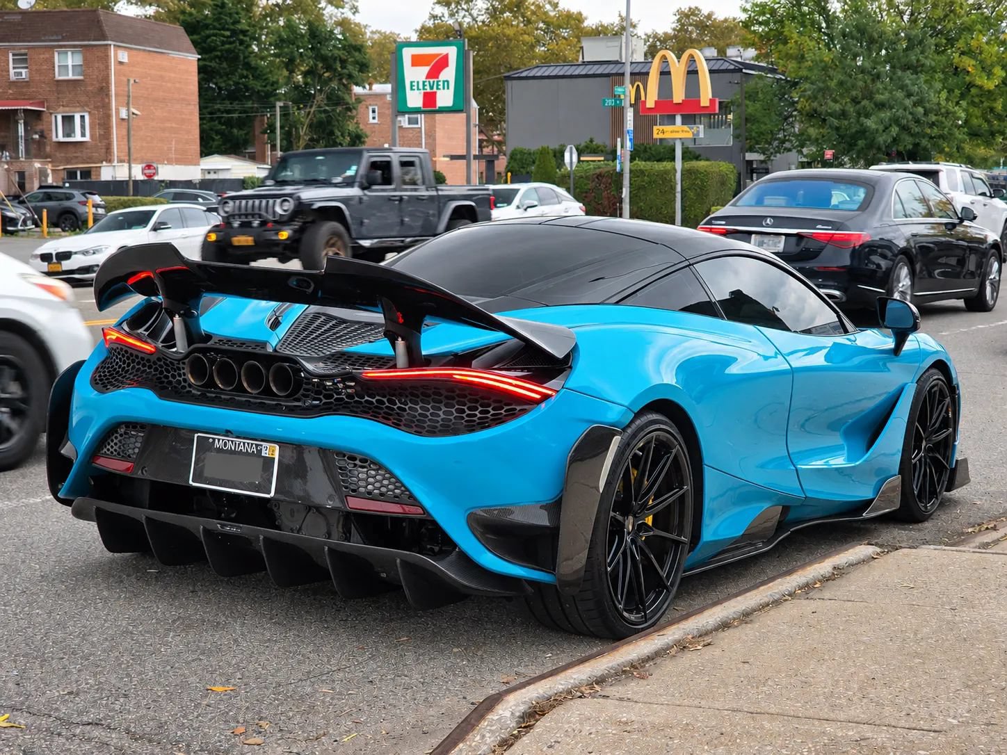 Used 2019 McLaren 720S RWD image 8