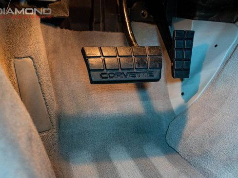 Used 1995 Chevrolet Corvette Coupe image 66