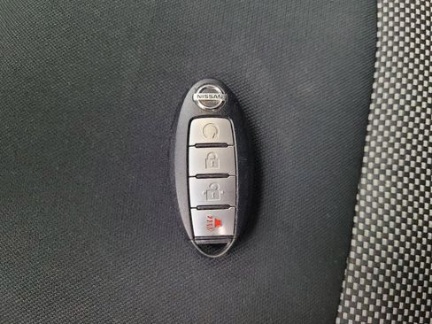 Used 2017 Nissan Pathfinder SV w/ SV Cold Weather Package AWD/4WD image 32