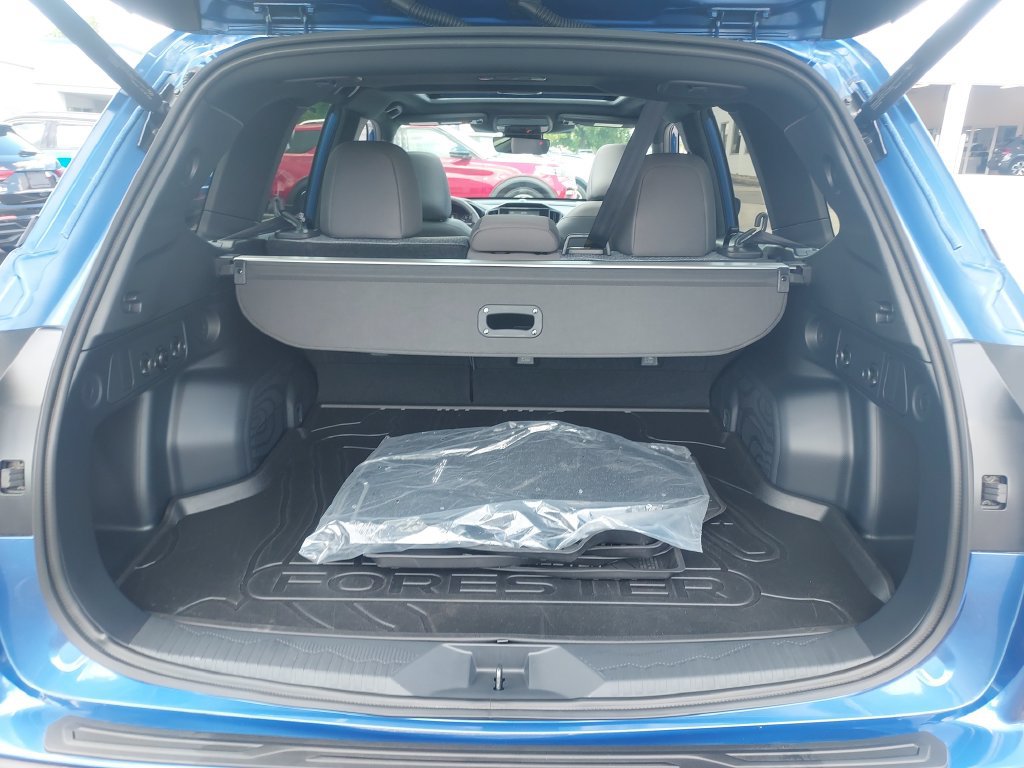 Used 2026 Subaru Forester Premium AWD/4WD image 32