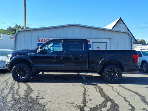 Used 2018 Ford F150 Lariat w/ Equipment Group 502A Luxury AWD/4WD image 2