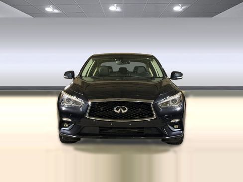 Used 2018 INFINITI Q50 Luxe w/ Essential Package (3.0T Luxe) AWD/4WD image 6