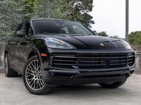 Certified 2023 Porsche Cayenne Platinum Edition AWD/4WD image 9