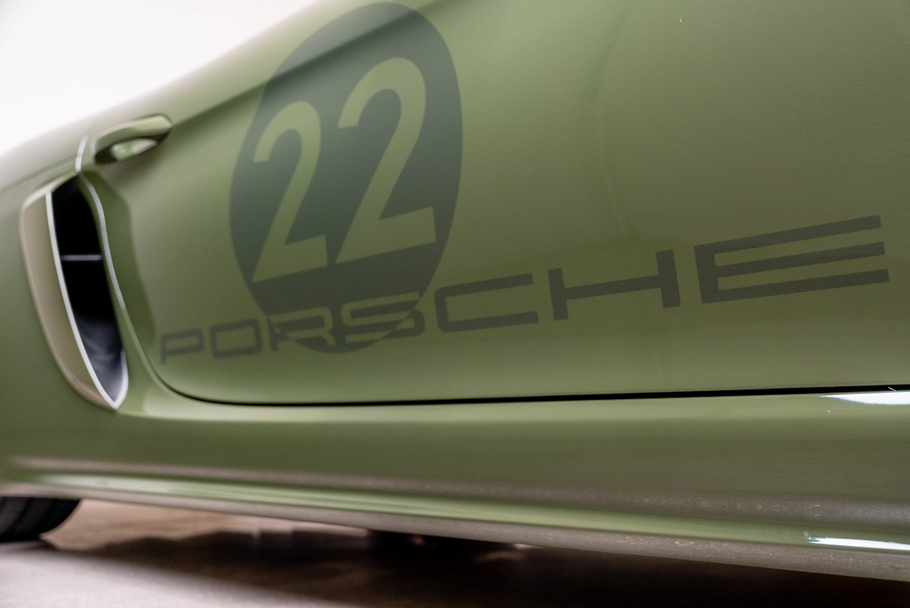 Used 2022 Porsche 718 Boxster Spyder RWD image 21
