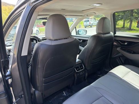 Used 2023 Subaru Outback Limited AWD/4WD image 30