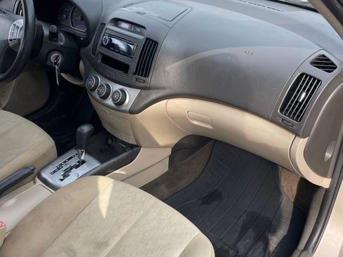 Used 2010 Hyundai Elantra GLS FWD image 20
