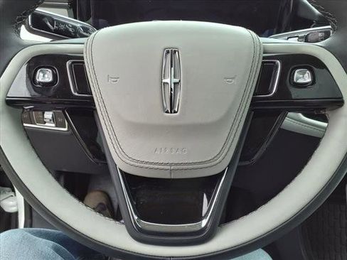 New 2025 Lincoln Aviator Reserve w/ Equipment Group 201A image 16