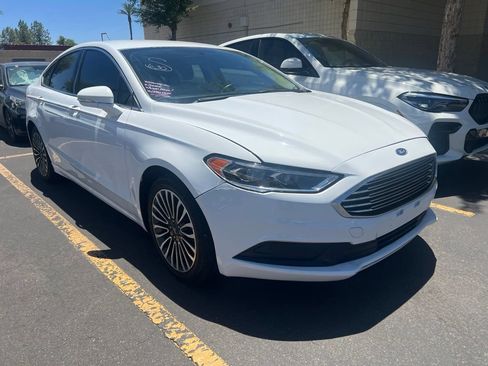 Used 2017 Ford Fusion Titanium FWD image 2