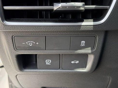 Used 2025 Hyundai Sonata SEL FWD image 24