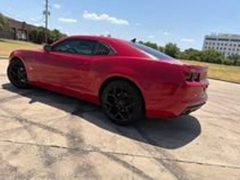 Used 2013 Chevrolet Camaro LS RWD image 8
