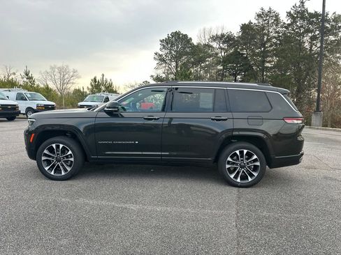 Used 2022 Jeep Grand Cherokee L Overland w/ Advanced Protech Group III image 7